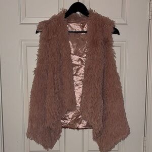 NWT Kaleidoscope Accessories Mauve Faux Fur Vest Size S